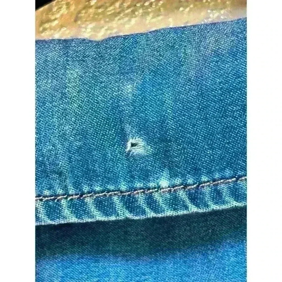 Paige denim long sleeved button up collared fall blouse size xs women’s blue - Picture 8 of 8